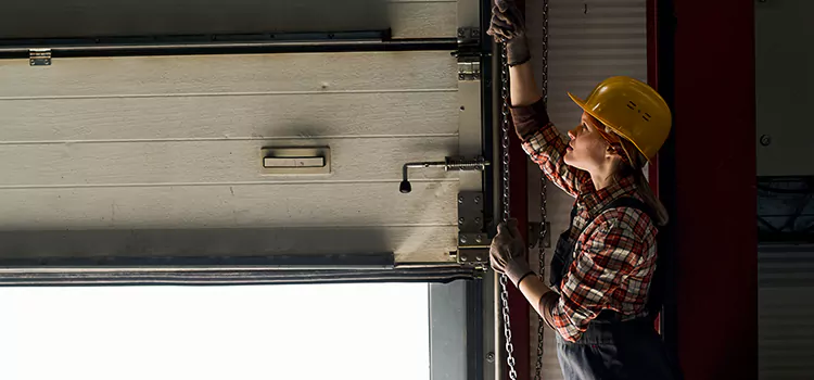 Addressing Common Garage Door Stoppage Issues in Bayonet Point, FL